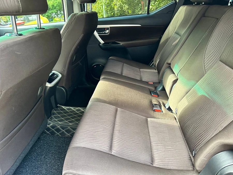 Toyota Fortuner, 2018г., полный привод, автомат