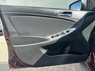 Hyundai Solaris, 2011г., передний привод, механика