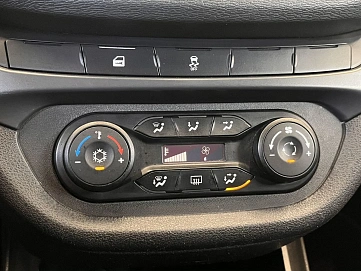 Lada (ВАЗ) Vesta, 2017г, передний привод, механика