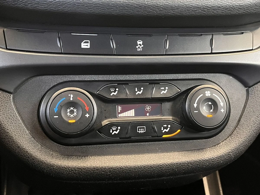 Lada (ВАЗ) Vesta, 2017г., передний привод, механика