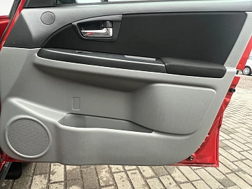 Suzuki SX4, 2010г, передний привод, механика