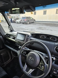 Honda N-BOX, 2018г, передний привод, вариатор