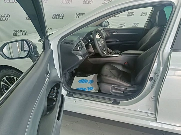 Toyota Camry, 2019г, передний привод, автомат