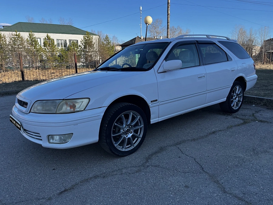 Toyota Mark II, 1999г., передний привод, автомат