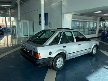 Ford Escort, 1986г, передний привод, механика