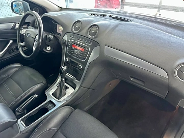 Ford Mondeo, 2012г, передний привод, робот