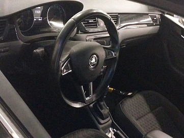 Skoda Rapid, 2018г, передний привод, робот