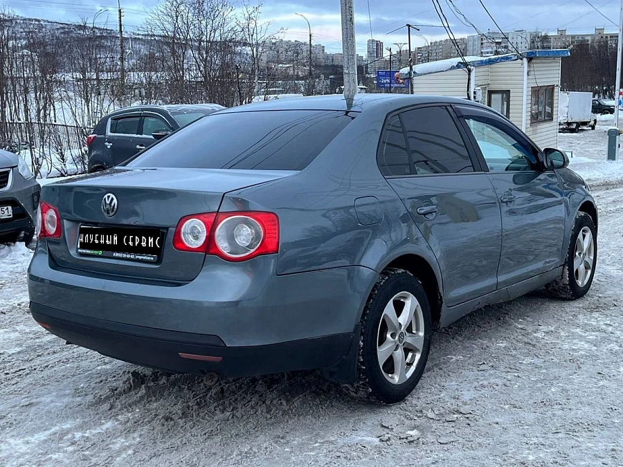 Volkswagen Jetta, 2006г., передний привод, автомат