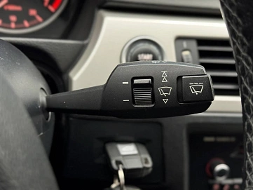 BMW 3 серии, 2011г, задний привод, автомат