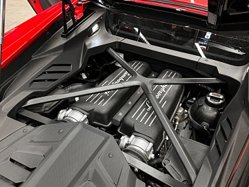 Lamborghini Huracán, 2022г, полный привод, робот