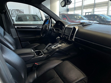 Porsche Cayenne, 2012г, полный привод, автомат