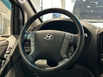 Hyundai Grand Starex, 2015г, полный привод, автомат