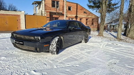 Dodge Challenger, 2011г, задний привод, автомат