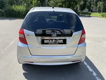 Honda Jazz, 2011г, передний привод, механика