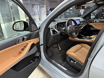 BMW X5, 2025г, полный привод, автомат