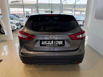 Nissan Qashqai, 2016г, передний привод, вариатор