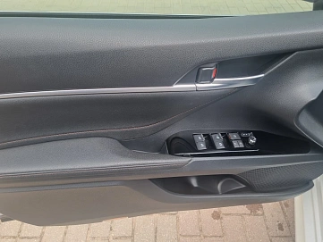 Toyota Camry, 2019г, передний привод, автомат