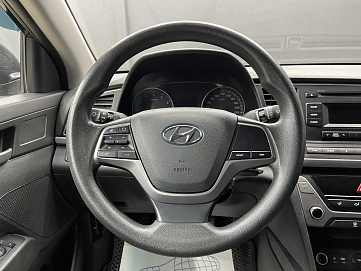 Hyundai Elantra, 2016г, передний привод, механика