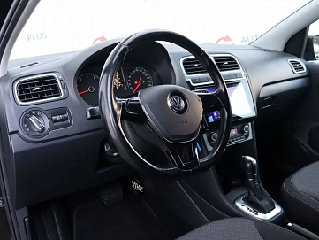 Volkswagen Polo, 2017г, передний привод, автомат