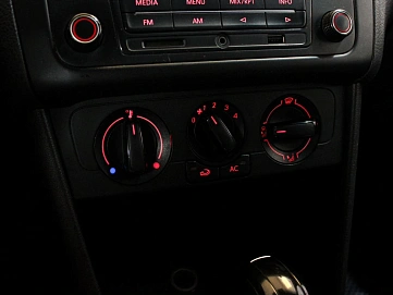 Volkswagen Polo, 2011г, передний привод, автомат