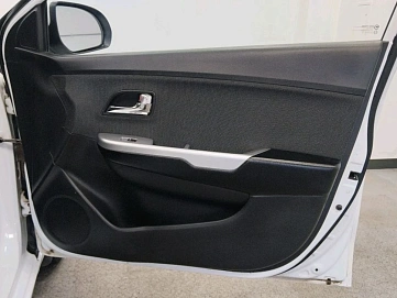 Kia Rio, 2014г, передний привод, механика