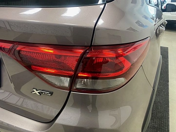Kia , 2019г., передний привод, автомат