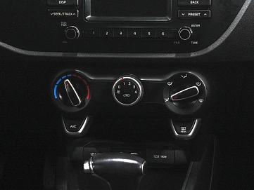 Kia Rio, 2018г, передний привод, автомат