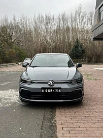 Volkswagen Golf, 2021г, передний привод, робот