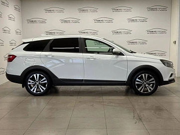 Lada (ВАЗ) Vesta, 2020г, передний привод, механика