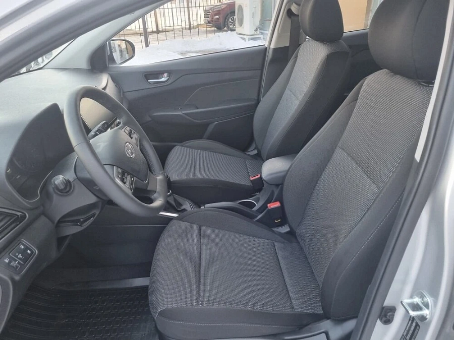 Solaris HS, 2024г., передний привод, механика