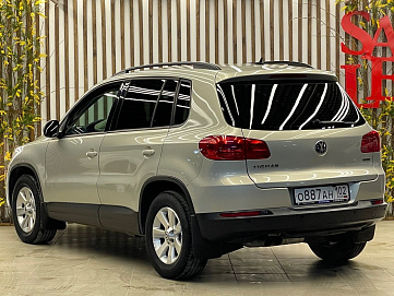 Volkswagen Tiguan, 2012г, передний привод, робот