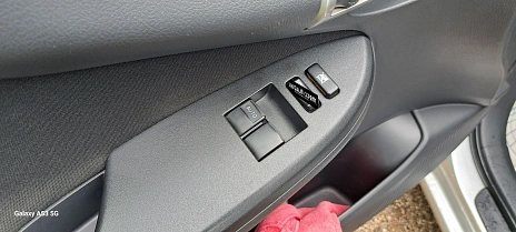 Toyota Corolla, 2012г, передний привод, автомат