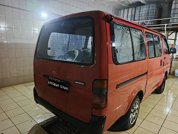 Toyota HiAce, 1992г, задний привод, механика