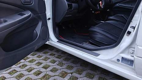 Nissan Almera Classic, 2012г, передний привод, автомат