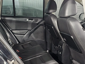 Volkswagen Tiguan, 2011г, полный привод, автомат