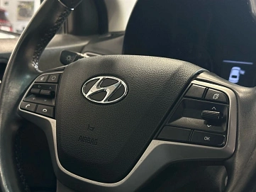 Hyundai Solaris, 2017г, передний привод, автомат