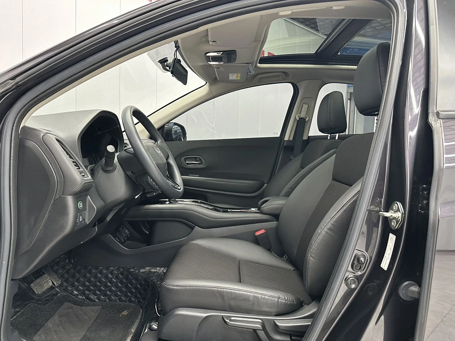 Honda Vezel, 2022г., передний привод, вариатор