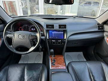 Toyota Camry, 2010г, передний привод, автомат