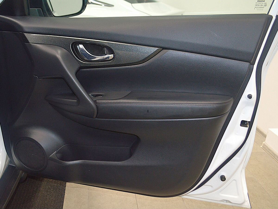 Nissan X-Trail, 2016г., передний привод, вариатор