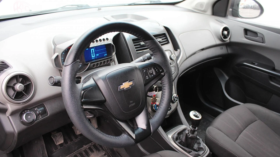 Chevrolet Aveo, 2013г., передний привод, механика