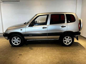 Chevrolet Niva, 2009г, передний привод, механика