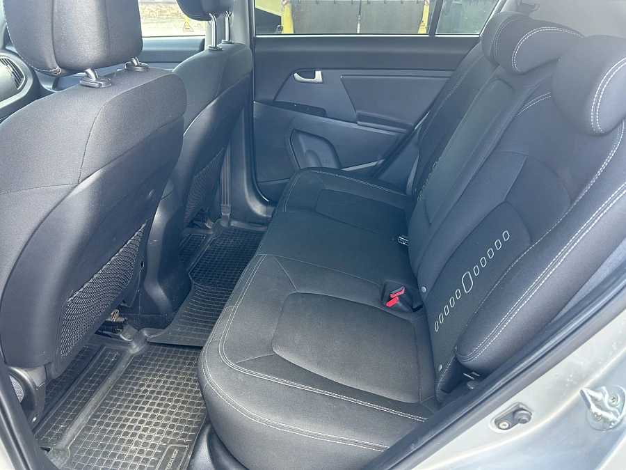 Kia Sportage, 2012г., полный привод, механика