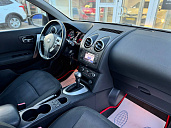 Nissan Qashqai, 2012г., передний привод, вариатор