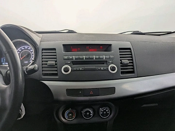 Mitsubishi Lancer, 2011г, передний привод, механика