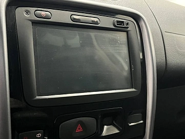 Renault Duster, 2013г, передний привод, автомат