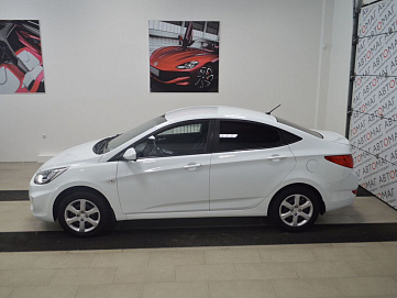 Hyundai Solaris, 2012г, передний привод, автомат