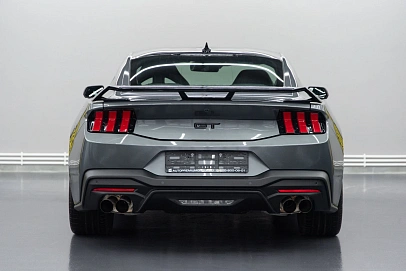 Ford Mustang, 2023г, задний привод, механика