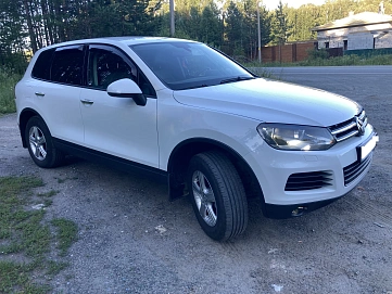 Volkswagen Touareg, 2014г, полный привод, автомат