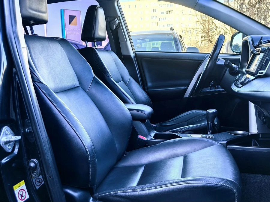 Toyota RAV4, 2013г., полный привод, автомат