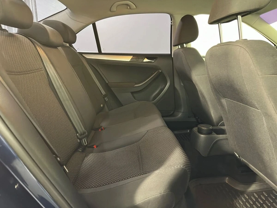 Volkswagen Jetta, 2011г., передний привод, механика